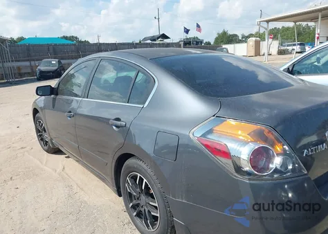 2010 Nissan Altima 2.5 S z USA, uszkodzony, nr VIN 1N4AL2AP8AN453621
